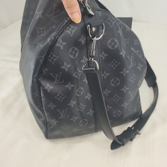 LOUIS VUITTON Duffle Bag Keepall Bandouliere 55 Monogram Eclipse Authenticated - Picture 15 of 15